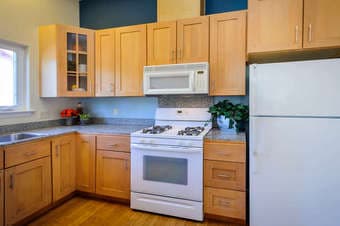 $1300 Master Bedroom in a beautiful modern Palo Alto Home - Sept 15 mo 3