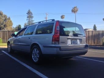 回国卖车2001 VOLVO V70 2.4T （clean title）$4500 2