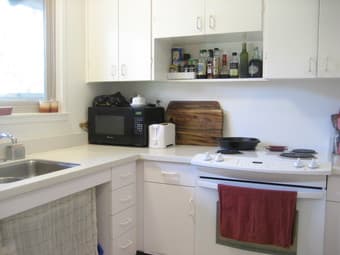 EV 1-bedroom available November 5 - December 2 2