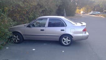2000 Toyota Corolla CE ,Clean title,136k 2