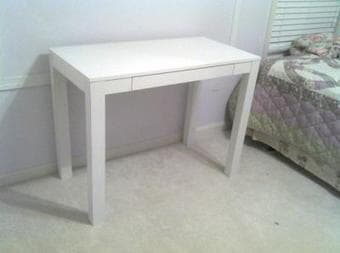Desk for Sale in Mountain View $20 1