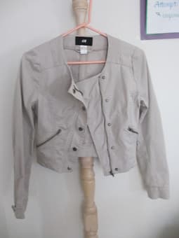 WOMEN'S CLOTHING - ALL UNDER $10! 1