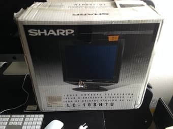 Sharp 17 in TV - 40$ 1