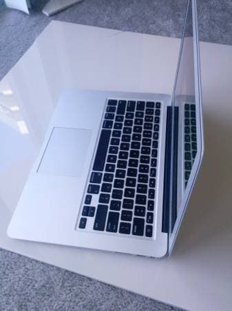 MacBook Air (13-inch, Mid 2011) - $580 2