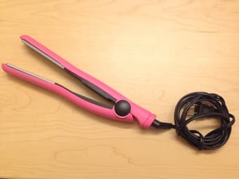 Vidal Sassoon Ceramic Pro Straightener for $25 1