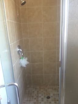 1br in 3br comes with private br 2