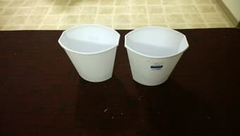 Microwave, Vacuums, Trash Cans and Cleaning tools 3