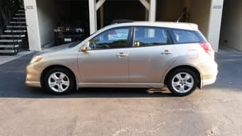 2003 Toyota Matrix, manual, gold 2