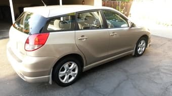 2003 Toyota Matrix, manual, gold 3