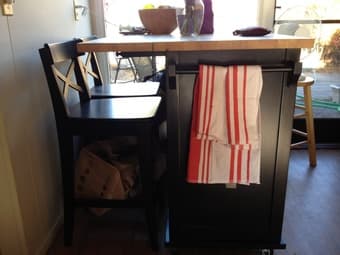 Kitchen island/cart for sale (crate and barrel) with bar stools 1