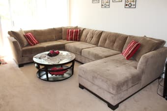 Macy’s Elliot Microfiber 3-Piece Sectional Sofa – LIKE NEW 1