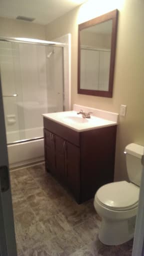 $2050 1 bedroom apartment in redwood city (5 months lease) 1