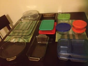 Assorted kitchen items for sale 2