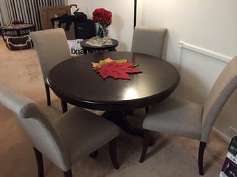 Macy’s Bradford 5-Piece Round Dining Room Set - LIKE NEW 1