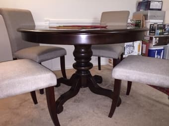 Macy’s Bradford 5-Piece Round Dining Room Set - LIKE NEW 3