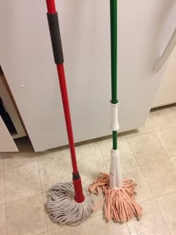 Electric kettle and mops 2