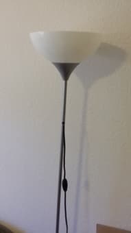 toast oven and floor lamp 1