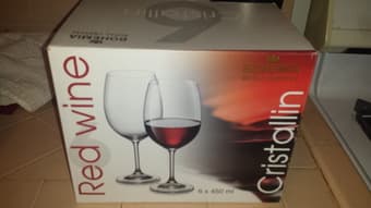 Wine glass set - $15 (Excellent condition) 3