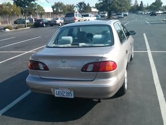 Toyota Corolla - excellent condition- $3990 2
