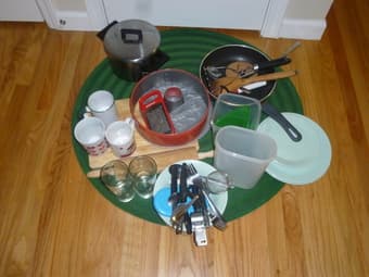 Tire bike pump, landline phone, coffee machiene, hair dryer 2