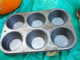 Large size muffin pan for $2 1