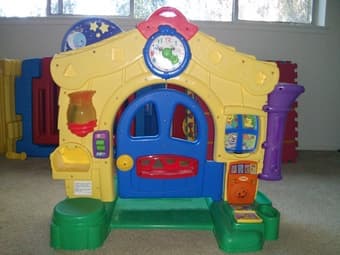 Fisher Price Learning Home with a very good condition for $12 1