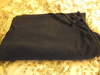 Bed sheets+ blanket+ 2 towels (25 dollars) 1