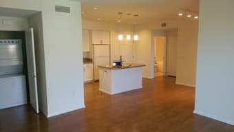 1 B/ 1B in 2B/ 1B Luxury Apartment Community 2