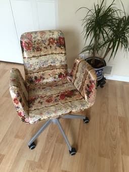 Set of Two Ikea Office Patrik Swivel Desk Computer Chairs - $70 1