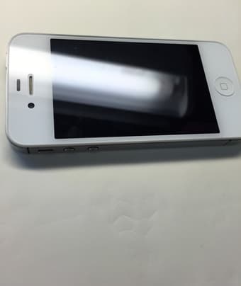 IPhone 4 32 GB White Verizon Perfect Condition! $150 OBO 3