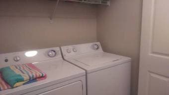 $1340 Looking for chill roommate(s) for luxury 2b/2b in Santa Clara 1
