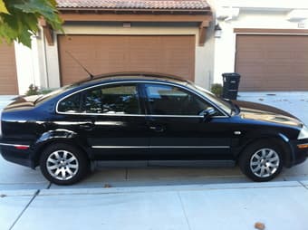 2003 Volkswagen Manual Transmission Passat for Sale 3