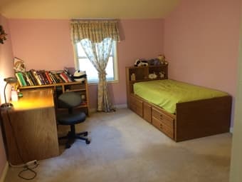$1,190/190s.f. Finished Rooms Walk to Stanford - for One Female Only 1
