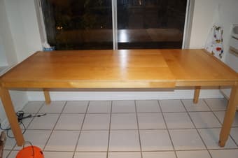 For sale: IKEA extendable dining table and 4 chairs 3