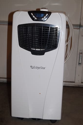 FS: Portable Air Conditioner 1