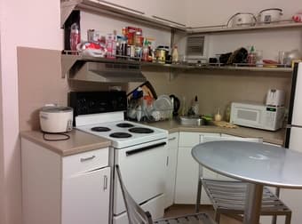 Stanford EV highrise sublet, male, from Dec 7 - Jan 3 (700$) 1