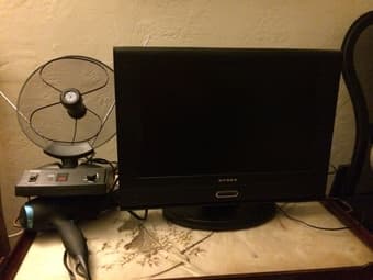 Tivax Amplified Indoor Digital TV Antenna and TV for sale $25 1