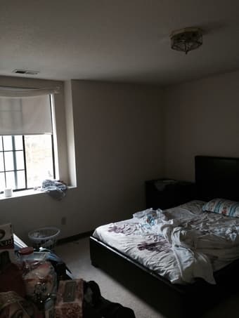 $1,000 for Dec, large bedroom with en-suite and walk in wardrobe 1