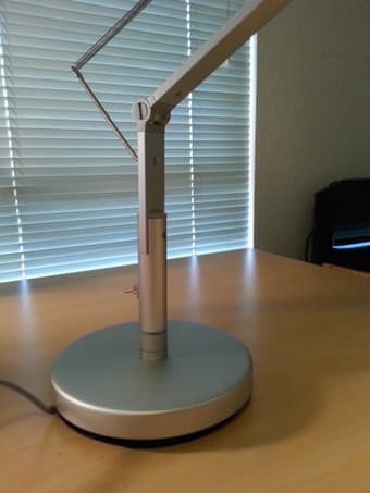 Desk Lamp for Sale: Brand New, Elegant, Powerful and Sturdy. $20 3
