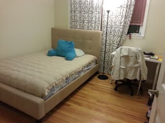 Large bedroom in luxury home, Palo Alto 12/8-1/3 ($1300) 1