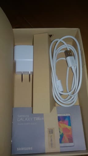 samsung tablet 4  7" Like new excellent condition 155.00$ 1