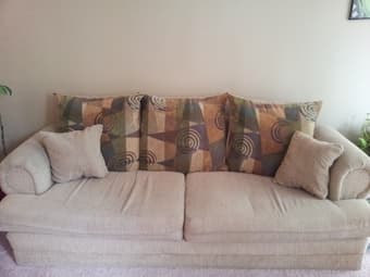 Comfortable 3 seater sofa for 75$ 1
