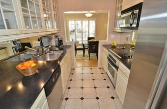 Beautiful Spacious room in San Carlos, $1060 3