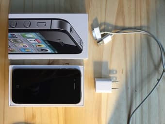 Iphone 4s 16gb. Unlocked. Very good condition $200 1