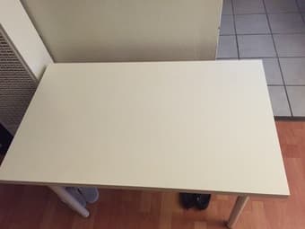 Nice white study table for $15 1