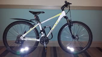 Bike GT Aggressor 3.0 XS woman 2013 - White - 21 gears - 200$. 1