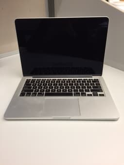MacBook Pro Retina Display 13'' - $1395 3