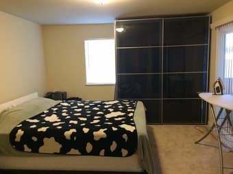 looking for an awesome housemate 3