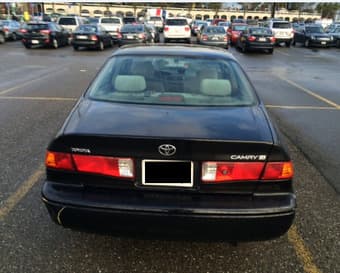 Toyota Camry LE 2000 - $3000 obo 1