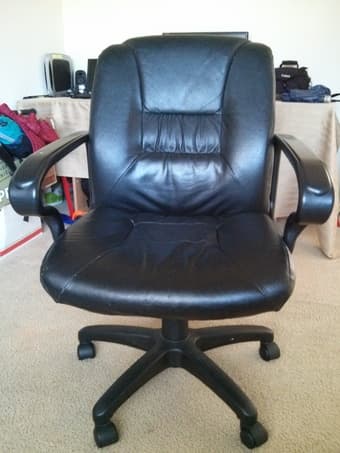 Excellent black Executive Chair (moving sale) $15 1